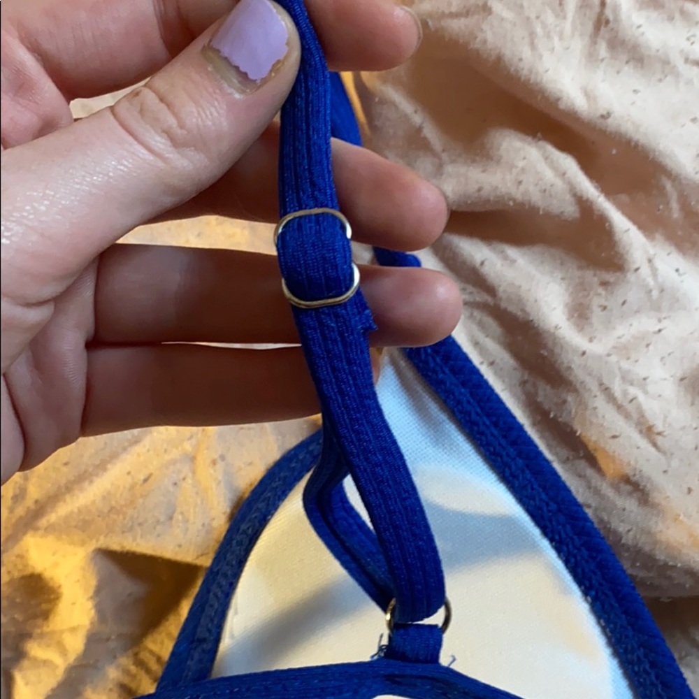Blue bikini - Picture 3 of 4